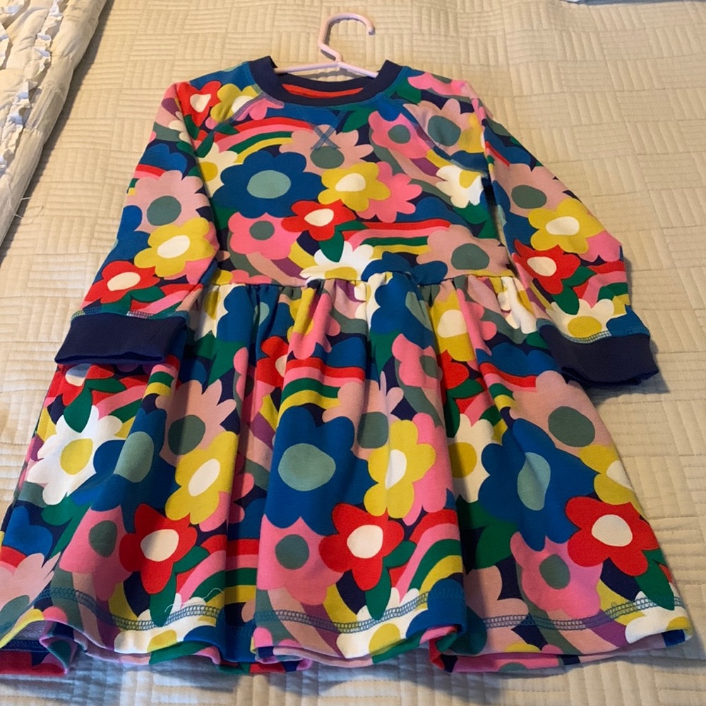 Mini Boden dress. Never worn. Size 4-5